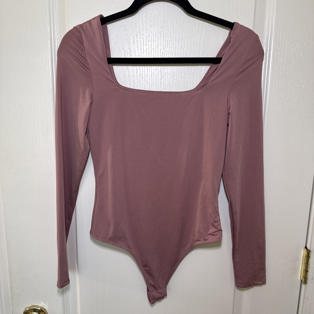 SWS Contour Women M Long Sleeve Bodysuit Mauve Pink Square Neck Thong